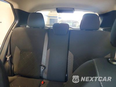 Zdjęcie 10 z 14 samochodu: 2019 NISSAN KICKS SV VIN:3N1CP5CU9KL504074 - miniatura
