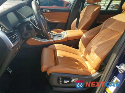 Zdjęcie 7 z 13 samochodu: 2019 BMW X5 XDRIVE50I VIN:5UXJU2C58KLN64748 - miniatura