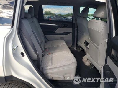 Zdjęcie 11 z 13 samochodu: 2015 TOYOTA HIGHLANDER LE PLUS VIN:5TDBKRFH8FS191712 - miniatura