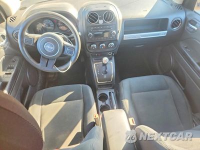 Zdjęcie 8 z 13 samochodu: 2014 JEEP COMPASS SPORT VIN:1C4NJCBA3ED573811 - miniatura