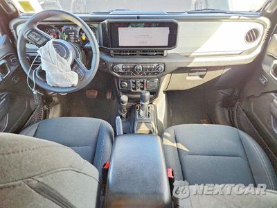 Zdjęcie 8 z 13 samochodu: 2024 JEEP WRANGLER 4XE VIN:1C4RJXN64RW141450 - miniatura