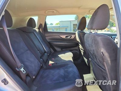 Zdjęcie 11 z 13 samochodu: 2015 NISSAN ROGUE SV VIN:KNMAT2MV9FP565828 - miniatura
