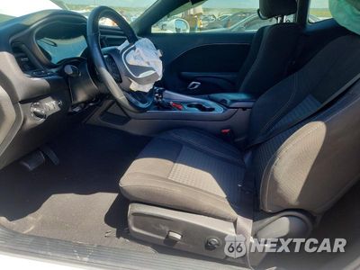 Zdjęcie 7 z 12 samochodu: 2021 DODGE CHALLENGER SXT VIN:2C3CDZAG2MH604866 - miniatura