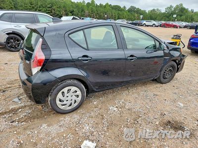 Trzecie zdjęcie samochodu z tyłu: 2016 TOYOTA PRIUS C TWO VIN:JTDKDTB35G1137302 - miniatura