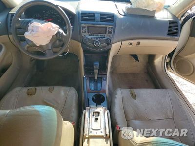 Zdjęcie 8 z 12 samochodu: 2006 HONDA ACCORD HYBRID VIN:JHMCN36446C000079 - miniatura