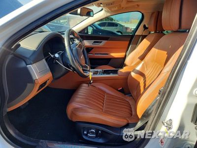Zdjęcie 7 z 12 samochodu: 2018 JAGUAR XF PORTFOLIO LE VIN:SAJBH4EV2JCY53367 - miniatura