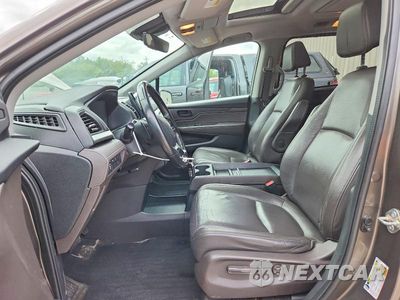 Zdjęcie 7 z 13 samochodu: 2019 HONDA ODYSSEY EXL VIN:5FNRL6H79KB019136 - miniatura
