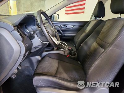Zdjęcie 7 z 13 samochodu: 2018 NISSAN ROGUE SV VIN:JN8AT2MV5JW312167 - miniatura