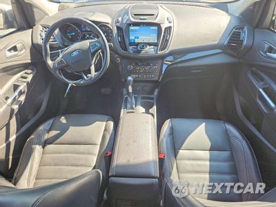 Zdjęcie 8 z 13 samochodu: 2017 FORD ESCAPE TITANIUM VIN:1FMCU0J97HUA13956 - miniatura