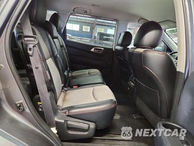 Zdjęcie 11 z 13 samochodu: 2020 NISSAN PATHFINDER SV VIN:5N1DR2BM3LC608581 - miniatura