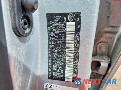 Zdjęcie 12 z 12 samochodu: 2008 TOYOTA MATRIX XR VIN:2T1KR32E38C704784 - miniatura