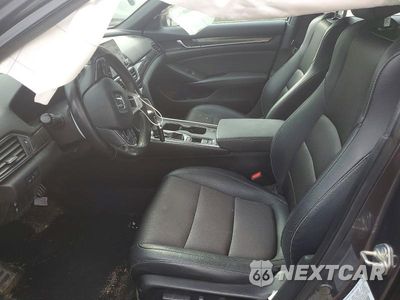 Zdjęcie 7 z 12 samochodu: 2020 HONDA ACCORD SPORT VIN:1HGCV1F30LA157324 - miniatura