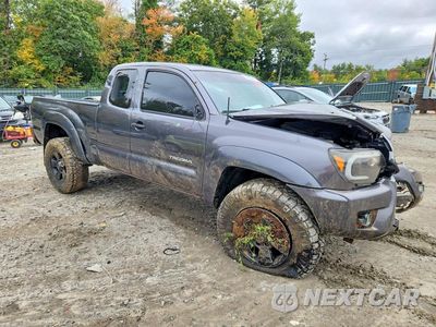 Czwarte zdjęcie samochodu z boku: 2014 TOYOTA TACOMA V6 VIN:5TFUU4EN1EX097970 - miniatura