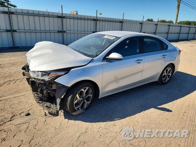 2020 KIA FORTE LXS 3KPF24AD9LE152285 - główne zdjęcie licytacji z USA - miniatura