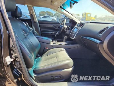 Zdjęcie 7 z 12 samochodu: 2016 NISSAN ALTIMA 3.5 SL VIN:1N4BL3AP6GC274119 - miniatura