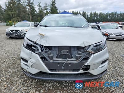 Piąte zdjęcie samochodu w środku: 2022 NISSAN ROGUE SPORT SL VIN:JN1BJ1CW9NW497827 - miniatura