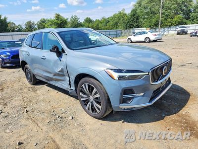 Czwarte zdjęcie samochodu z boku: 2023 VOLVO XC60 PLUS VIN:YV4L12RN1P1267850 - miniatura