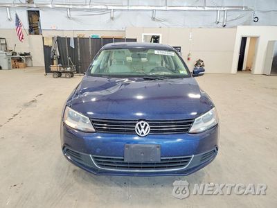 Piąte zdjęcie samochodu w środku: 2014 VOLKSWAGEN JETTA SE VIN:3VWD17AJ6EM369428 - miniatura