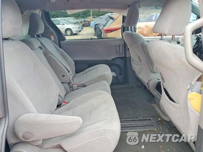 Zdjęcie 11 z 13 samochodu: 2016 TOYOTA SIENNA LE VIN:5TDKK3DC9GS725550 - miniatura