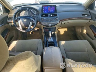 Zdjęcie 8 z 12 samochodu: 2008 HONDA ACCORD EX VIN:1HGCP26748A078443 - miniatura