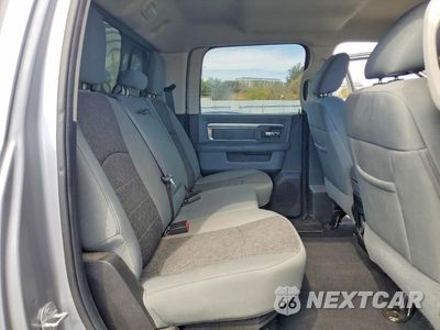 Zdjęcie 10 z 13 samochodu: 2019 RAM 1500 CLASSIC SLT VIN:1C6RR6LTXKS604076 - miniatura