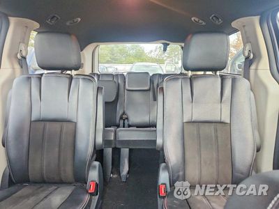 Zdjęcie 10 z 13 samochodu: 2019 DODGE GRAND CARAVAN SXT VIN:2C4RDGCG3KR800586 - miniatura
