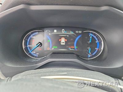 Zdjęcie 9 z 13 samochodu: 2025 TOYOTA RAV4 HYBRID XLE VIN:JTMRWRFV2SJ075051 - miniatura