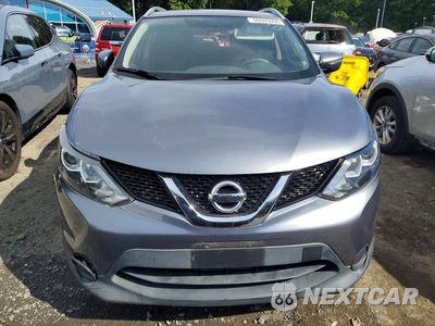 Piąte zdjęcie samochodu w środku: 2017 NISSAN ROGUE SPORT SV VIN:JN1BJ1CR6HW137722 - miniatura