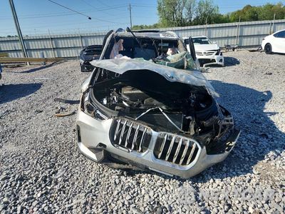 Piąte zdjęcie samochodu w środku: 2024 BMW X1 XDRIVE28I VIN:WBX73EF09R5Z40620 - miniatura