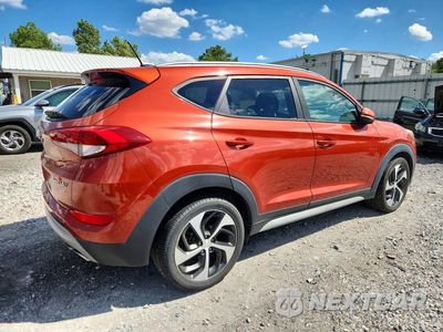 Trzecie zdjęcie samochodu z tyłu: 2017 HYUNDAI TUCSON SPORT VIN:KM8J33A28HU496775 - miniatura