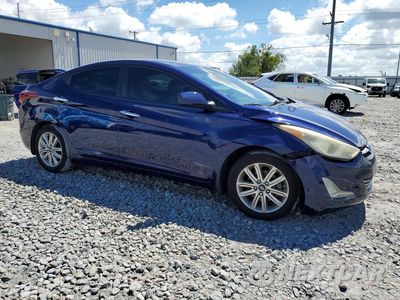Czwarte zdjęcie samochodu z boku: 2014 HYUNDAI ELANTRA SE VIN:5NPDH4AE7EH533033 - miniatura