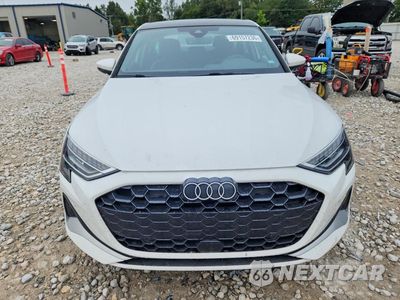 Piąte zdjęcie samochodu w środku: 2025 AUDI A3 PREMIUM VIN:WAUGUDGY7SA047090 - miniatura