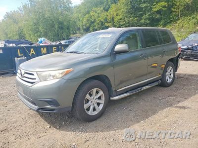 2013 TOYOTA HIGHLANDER BASE 5TDBK3EH7DS197366 - główne zdjęcie licytacji z USA - miniatura
