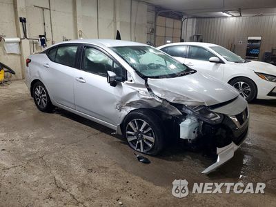 Czwarte zdjęcie samochodu z boku: 2020 NISSAN VERSA SV VIN:3N1CN8EV0LL811003 - miniatura