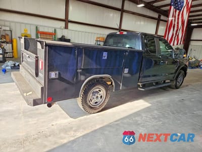 Trzecie zdjęcie samochodu z tyłu: 2019 FORD F250 SUPER DUTY VIN:1FD7X2A63KEF83898 - miniatura
