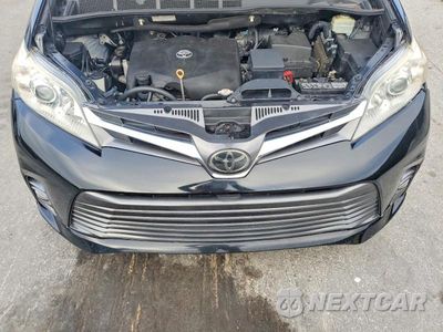 Zdjęcie 12 z 14 samochodu: 2019 TOYOTA SIENNA XLE 8-PASSENGER VIN:5TDYZ3DC8KS975277 - miniatura