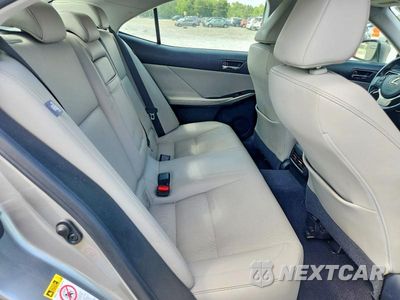 Zdjęcie 10 z 12 samochodu: 2016 LEXUS IS 200T VIN:JTHBA1D29G5031315 - miniatura