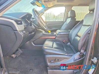 Zdjęcie 7 z 13 samochodu: 2019 GMC YUKON SLT VIN:1GKS1BKC8KR102397 - miniatura
