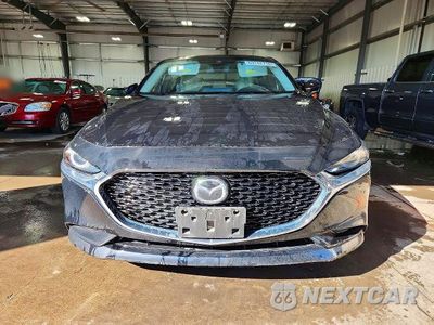 Piąte zdjęcie samochodu w środku: 2020 MAZDA 3 PREMIUM VIN:3MZBPBEM6LM118578 - miniatura