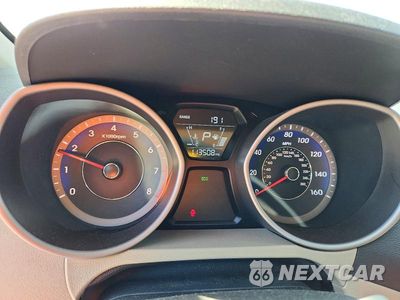 Zdjęcie 9 z 12 samochodu: 2014 HYUNDAI ELANTRA LIMITED VIN:KMHDH4AE3EU180601 - miniatura