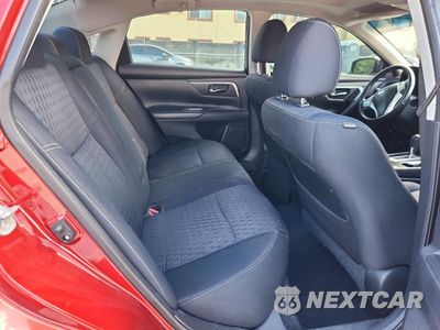 Zdjęcie 10 z 12 samochodu: 2017 NISSAN ALTIMA 2.5 VIN:1N4AL3AP5HC185011 - miniatura