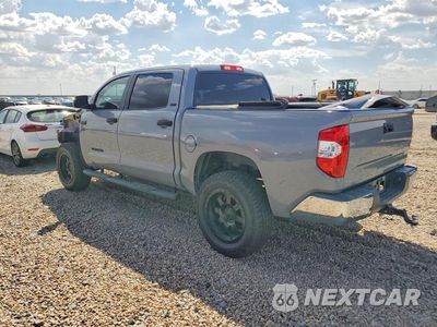 Drugie zdjęcie samochodu z przodu: 2018 TOYOTA TUNDRA CREWMAX SR5 VIN:5TFEY5F13JX236520 - miniatura