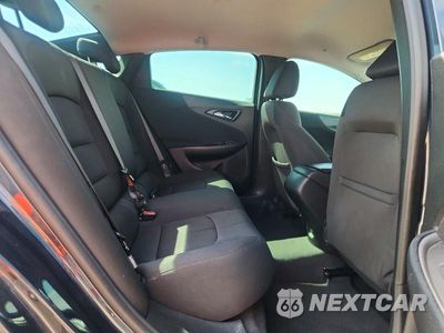 Zdjęcie 10 z 12 samochodu: 2020 CHEVROLET MALIBU LS VIN:1G1ZB5ST8LF128096 - miniatura