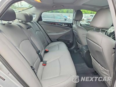 Zdjęcie 10 z 12 samochodu: 2013 HYUNDAI SONATA LIMITED VIN:5NPEC4AC7DH777944 - miniatura