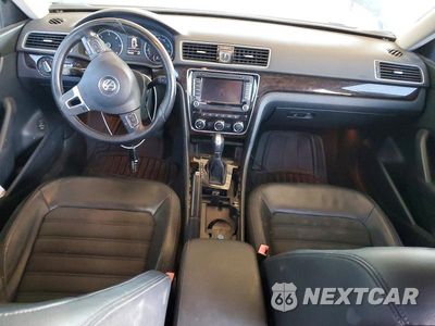 Zdjęcie 8 z 13 samochodu: 2014 VOLKSWAGEN PASSAT SEL VIN:1VWCN7A36EC075630 - miniatura