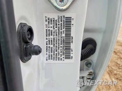 Zdjęcie 12 z 12 samochodu: 2018 HONDA CIVIC EX VIN:19XFC2F82JE000472 - miniatura