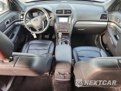 Zdjęcie 8 z 14 samochodu: 2019 FORD EXPLORER XLT VIN:1FM5K8D81KGB02024 - miniatura