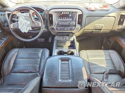 Zdjęcie 8 z 13 samochodu: 2018 GMC SIERRA K2500 DENALI VIN:1GT12UEY6JF138290 - miniatura