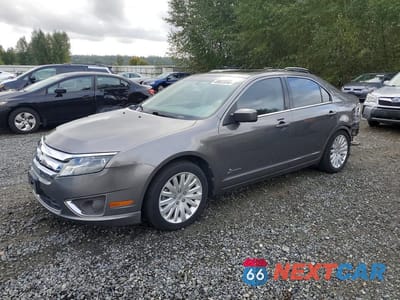 2010 FORD FUSION HYBRID 3FADP0L36AR267959 - główne zdjęcie licytacji z USA - miniatura