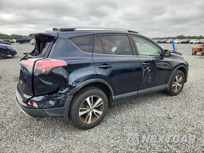Trzecie zdjęcie samochodu z tyłu: 2017 TOYOTA RAV4 XLE VIN:JTMRFREV8HD211188 - miniatura